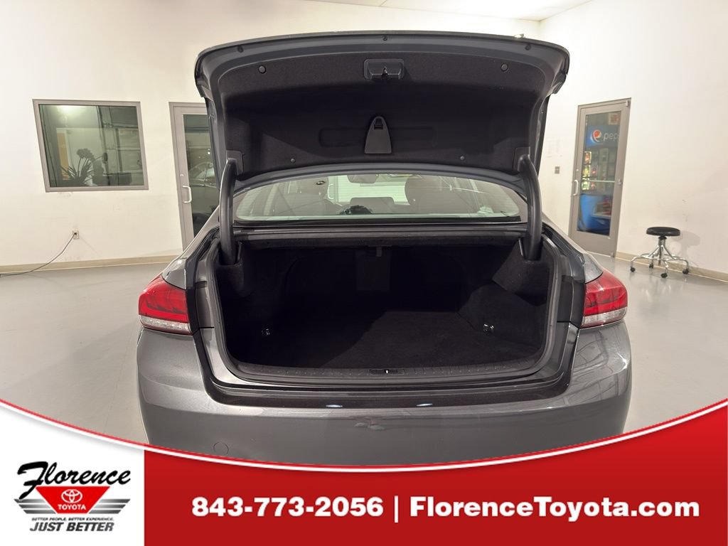 Used 2020 Genesis G80 3.8 RWD image 12