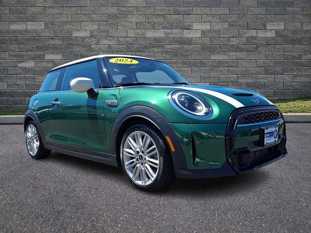 Used 2024 MINI Cooper S FWD image 1