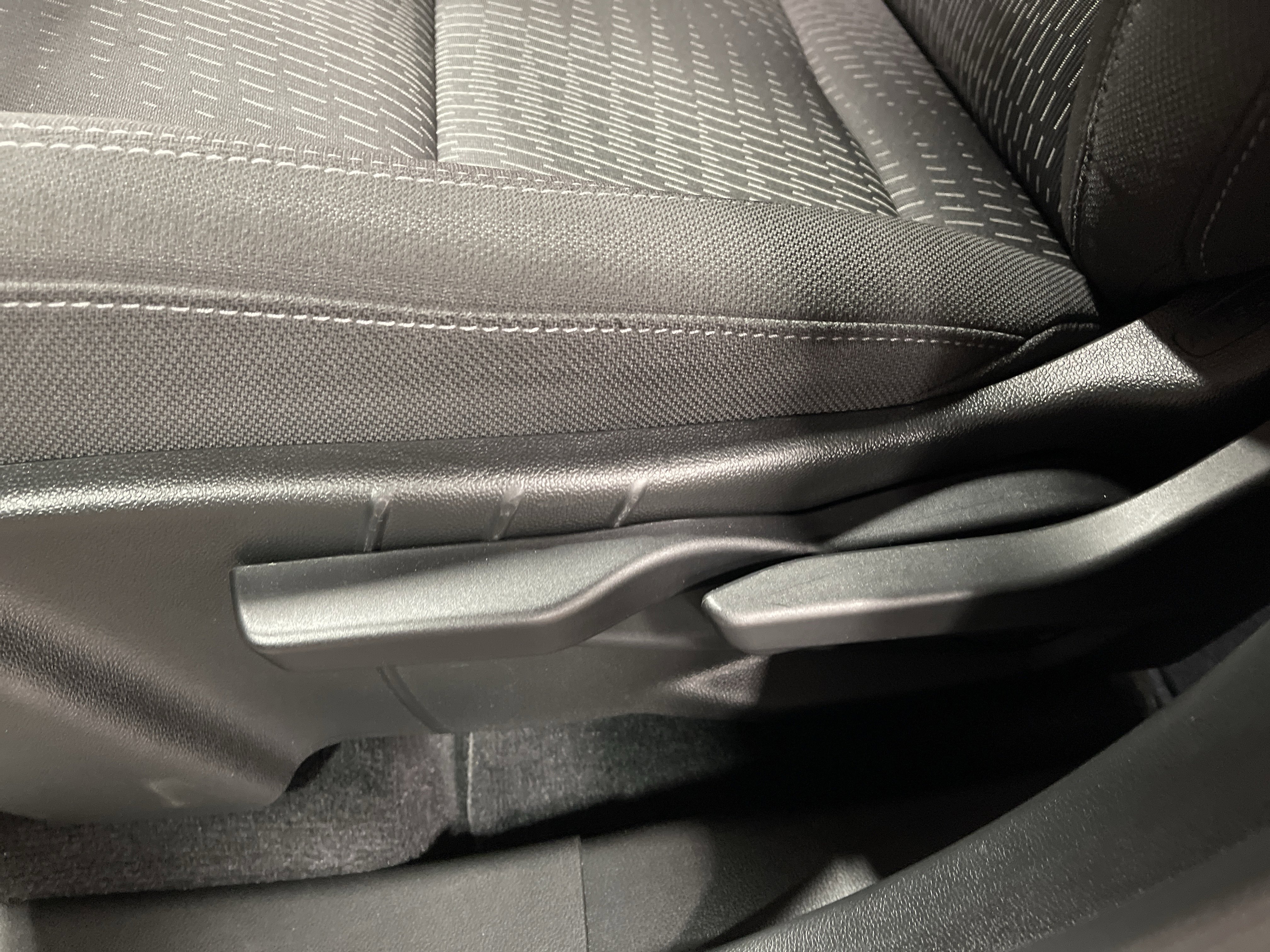 Used 2025 Chevrolet Equinox LT image 10