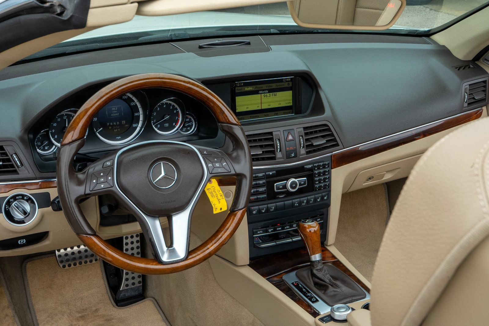 Used 2012 Mercedes-Benz E 350 Cabriolet image 30
