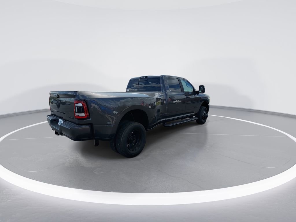 Used 2024 RAM 3500 Laramie w/ Night Edition image 8