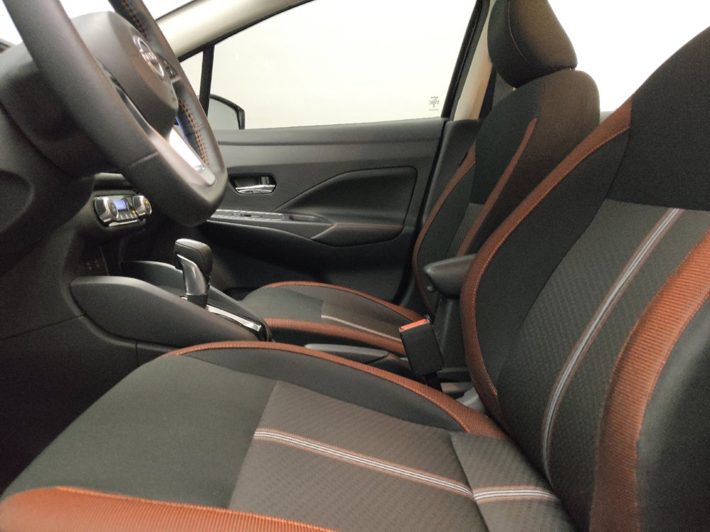 Used 2025 Nissan Versa SR w/ Trunk Package FWD image 17