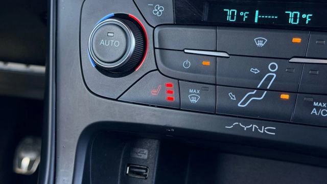 Used 2017 Ford Focus RS image 39