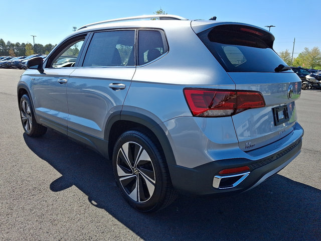 Used 2024 Volkswagen Taos SE AWD/4WD image 5