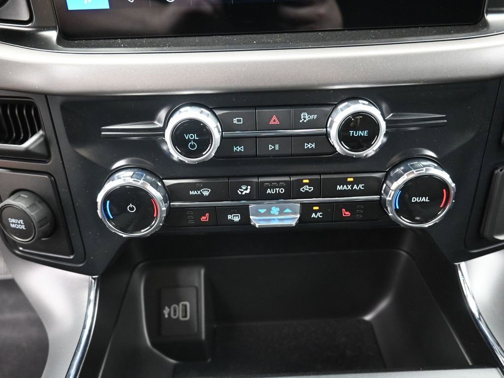 New 2026 Ford F150 XLT w/ Equipment Group 302A MID RWD image 9