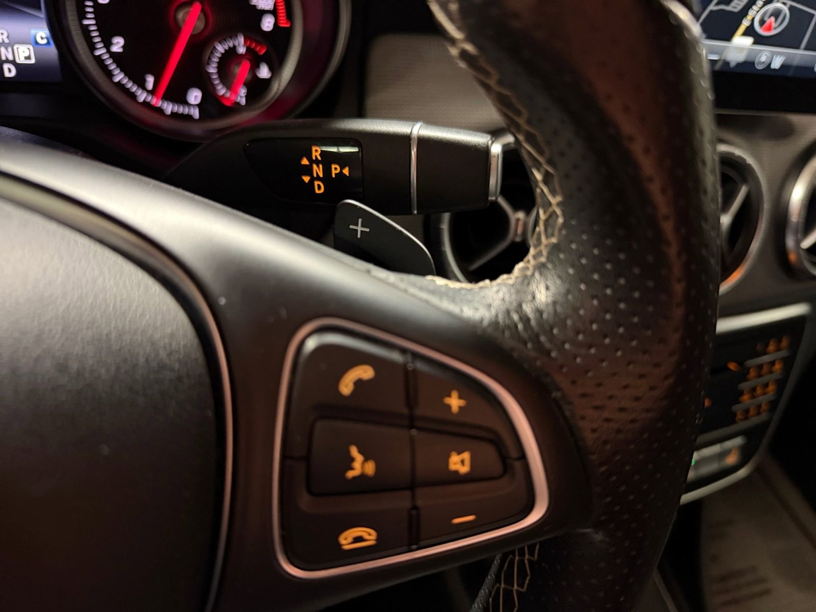 Used 2018 Mercedes-Benz CLA 250 4MATIC image 36