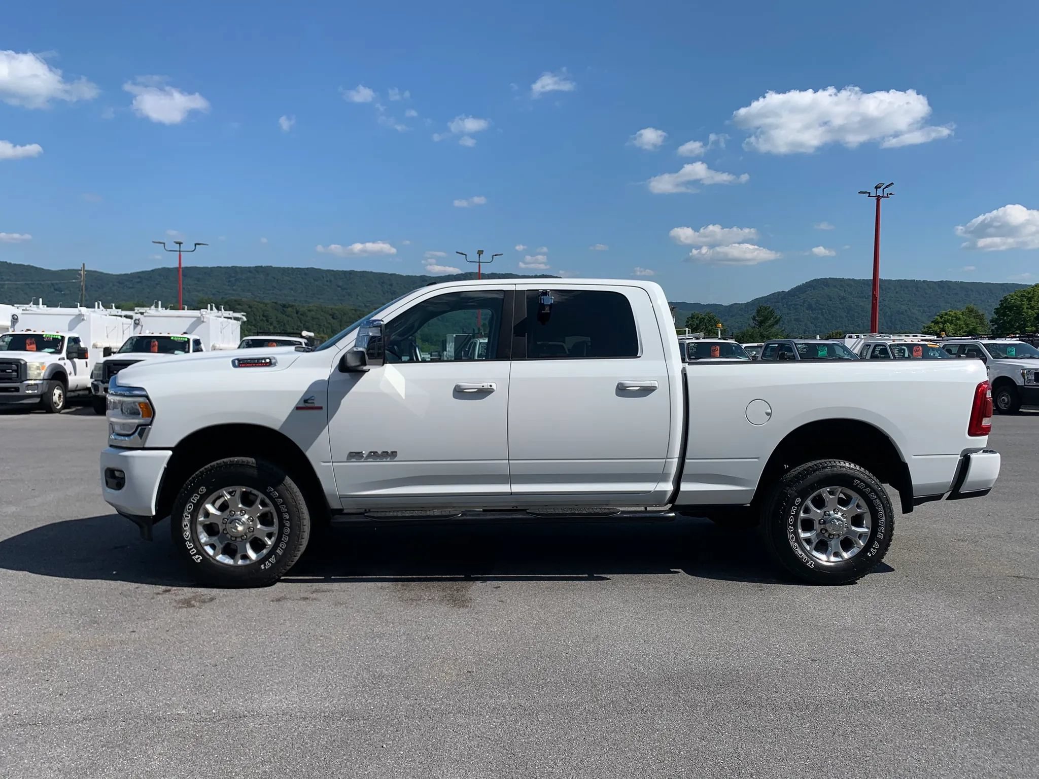 Used 2024 RAM 2500 Laramie AWD/4WD image 5