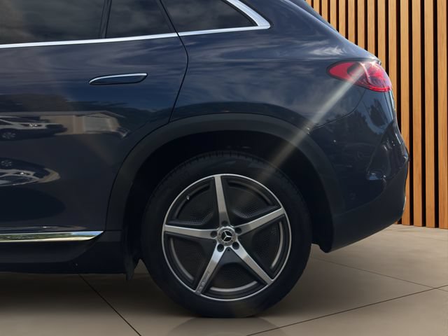 Used 2023 Mercedes-Benz EQE 500 4MATIC SUV w/ Exclusive Trim Package image 24