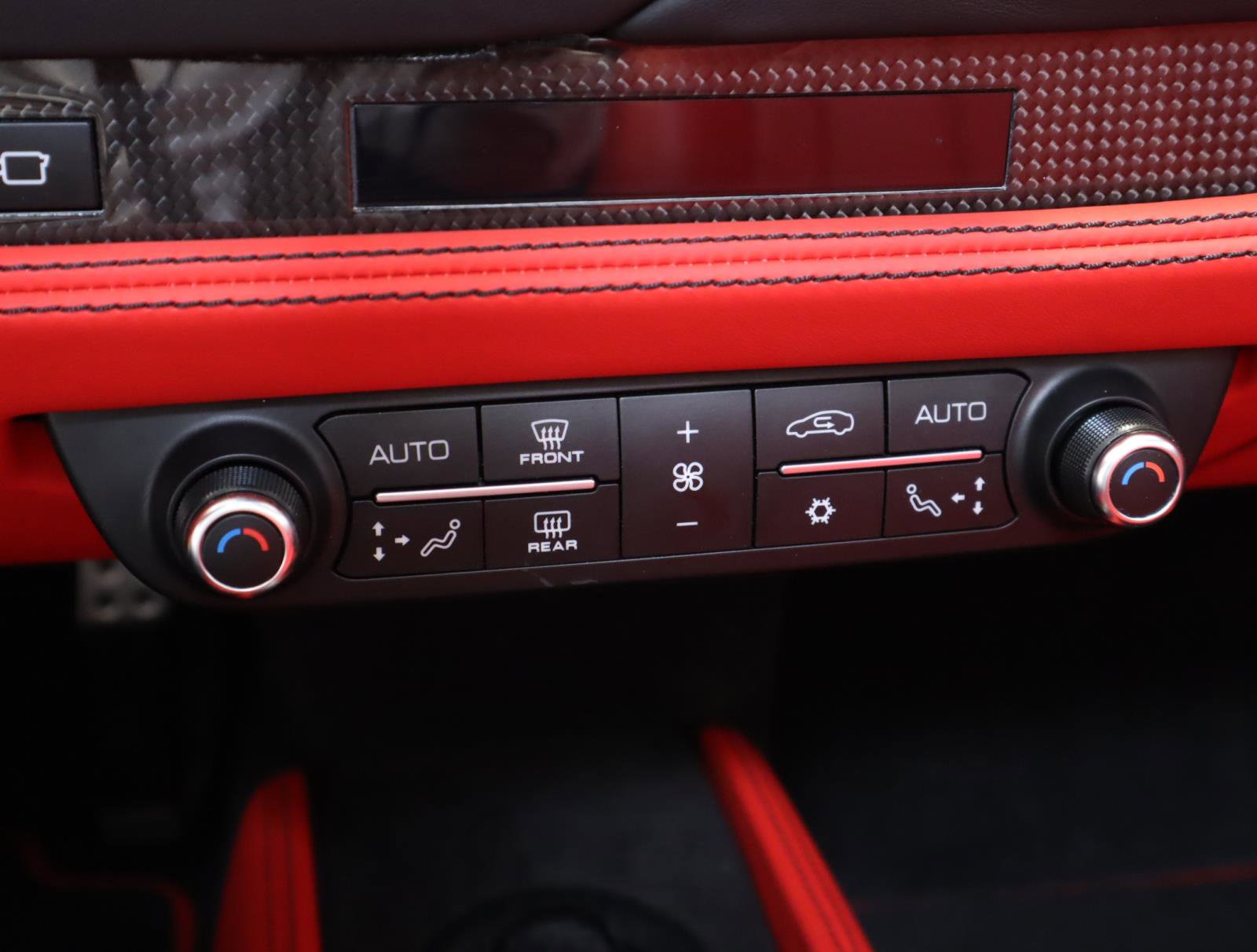 Used 2023 Ferrari F8 Tributo RWD image 36