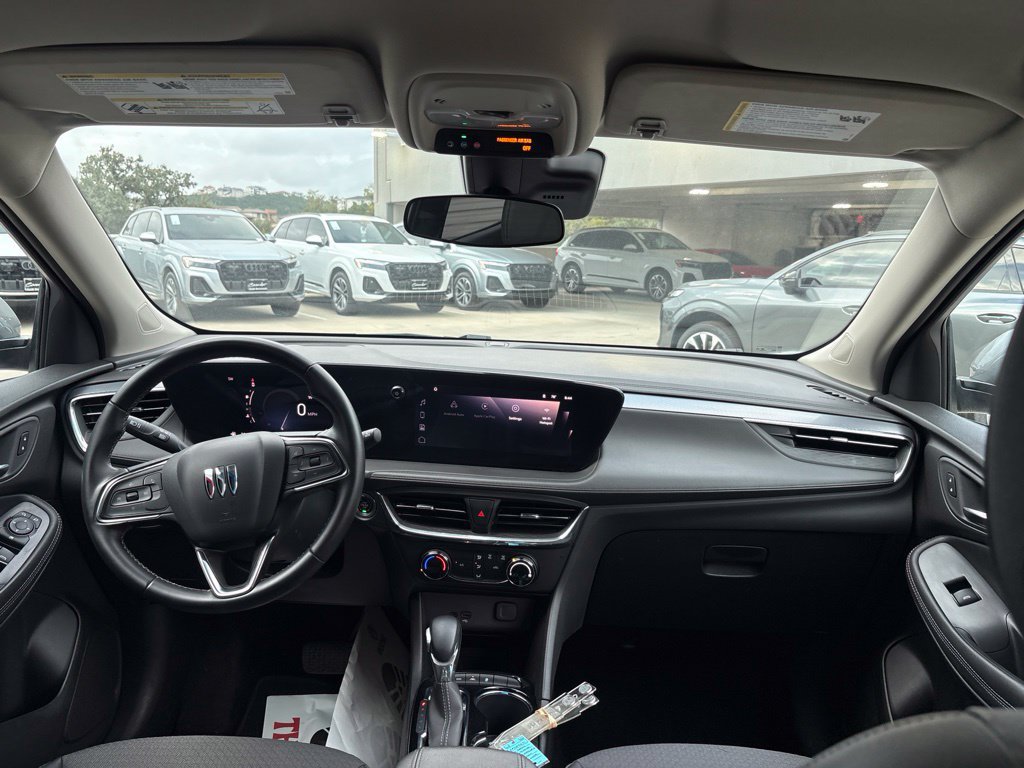 Used 2025 Buick Encore GX Preferred AWD/4WD image 22
