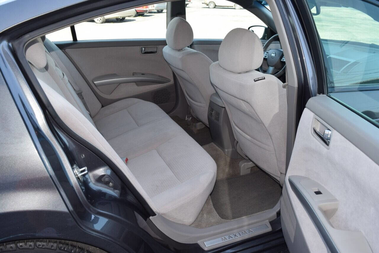 Used 2005 Nissan Maxima 3.5 SE image 35
