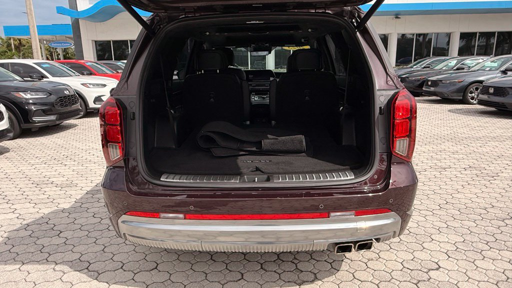 Used 2023 Hyundai Palisade Calligraphy FWD image 19