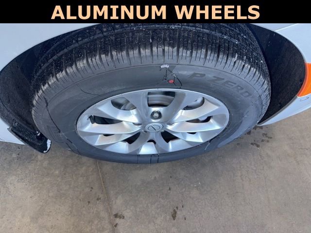 New 2026 Chrysler Pacifica Limited w/ Trailer Tow Group AWD/4WD image 12