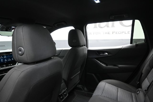Used 2025 Chevrolet Equinox LT w/ Safety and Technology Package AWD/4WD image 24