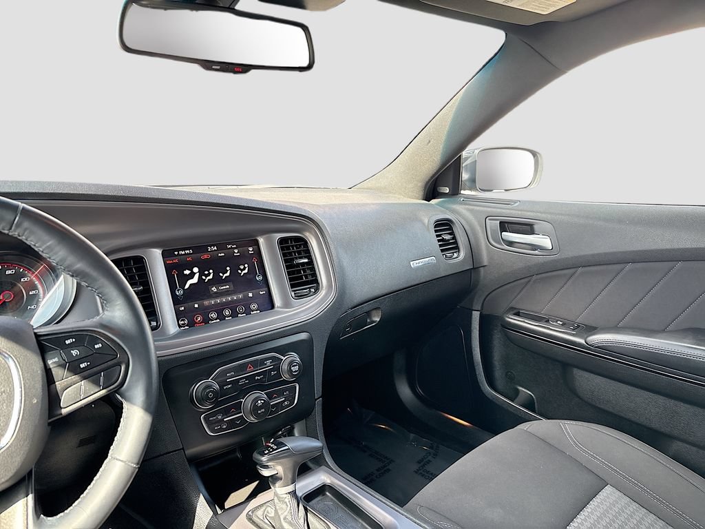 Used 2023 Dodge Charger SXT w/ Blacktop Package AWD/4WD image 21