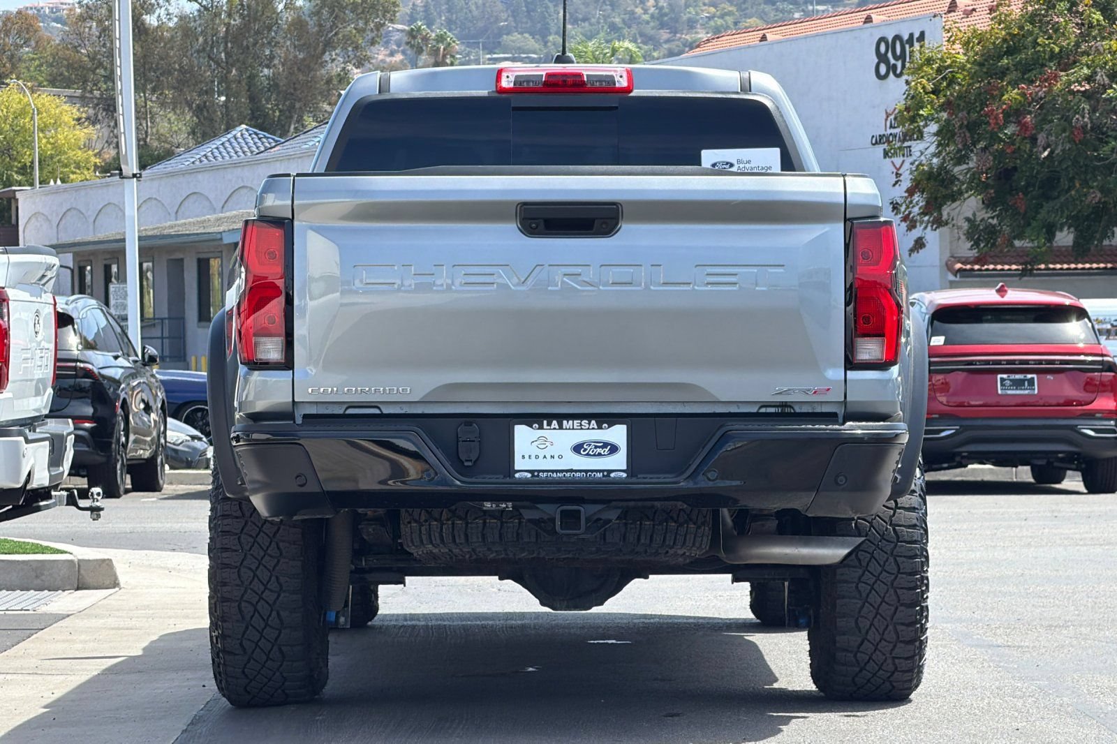 Used 2025 Chevrolet Colorado ZR2 AWD/4WD image 4