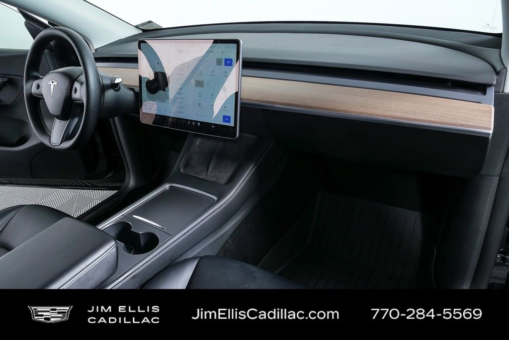 Used 2022 Tesla Model Y Long Range image 17