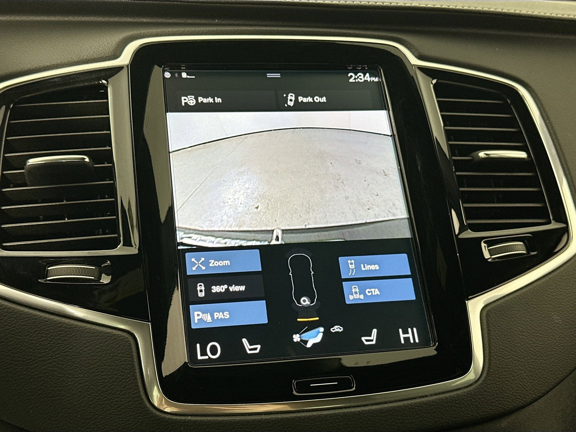 Used 2022 Volvo XC90 T8 R-Design w/ Advanced Package image 13