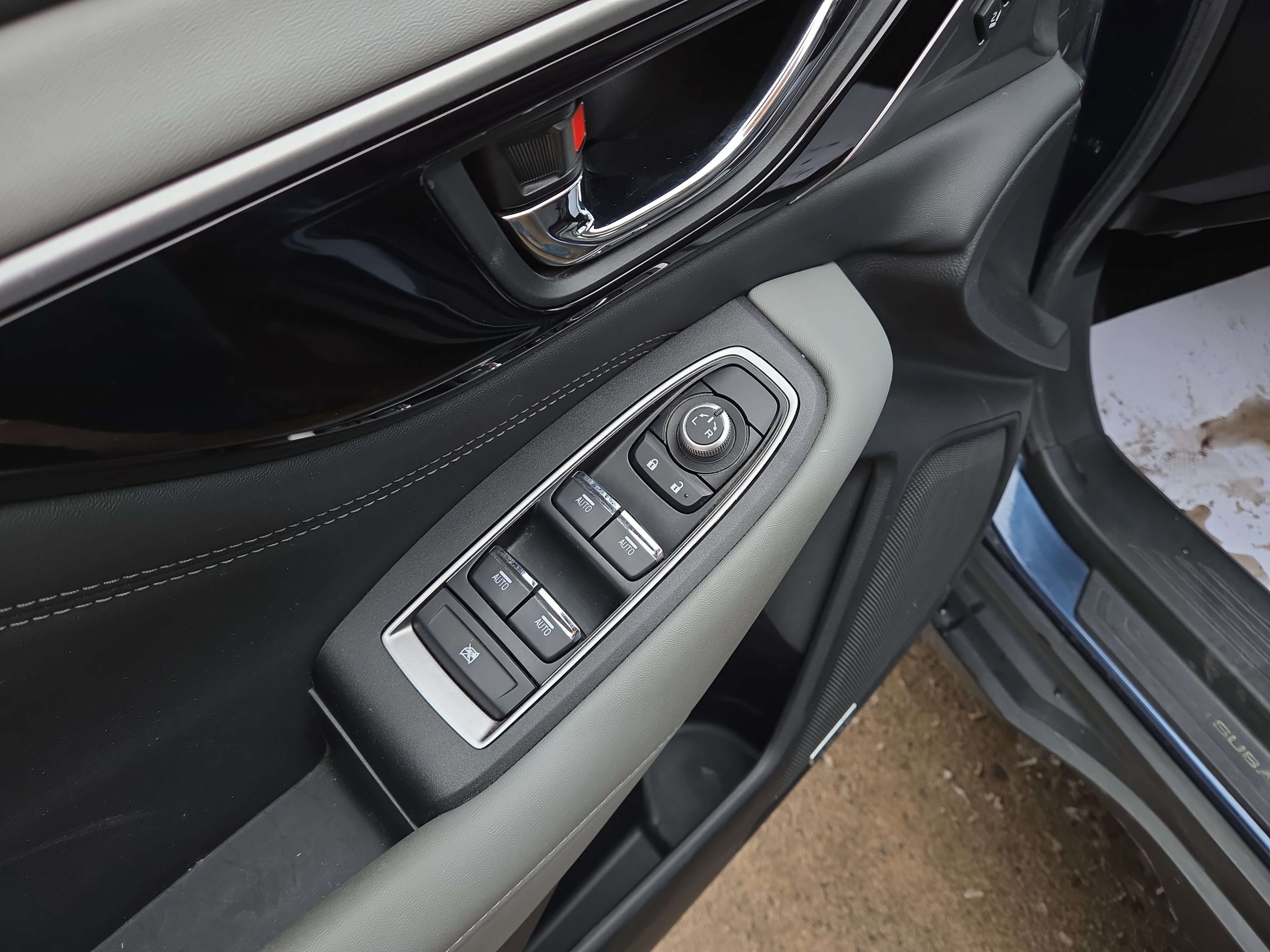 Used 2020 Subaru Outback Limited w/ Popular Package #2 image 16