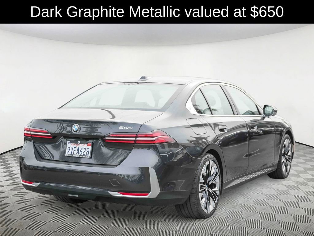 Used 2025 BMW 530i 530i w/ Premium Package image 4