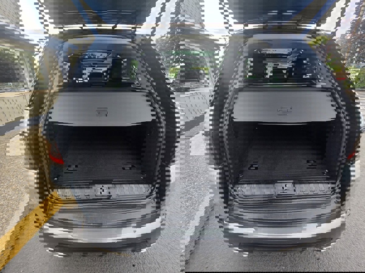 Used 2019 Land Rover Range Rover Sport HSE image 11