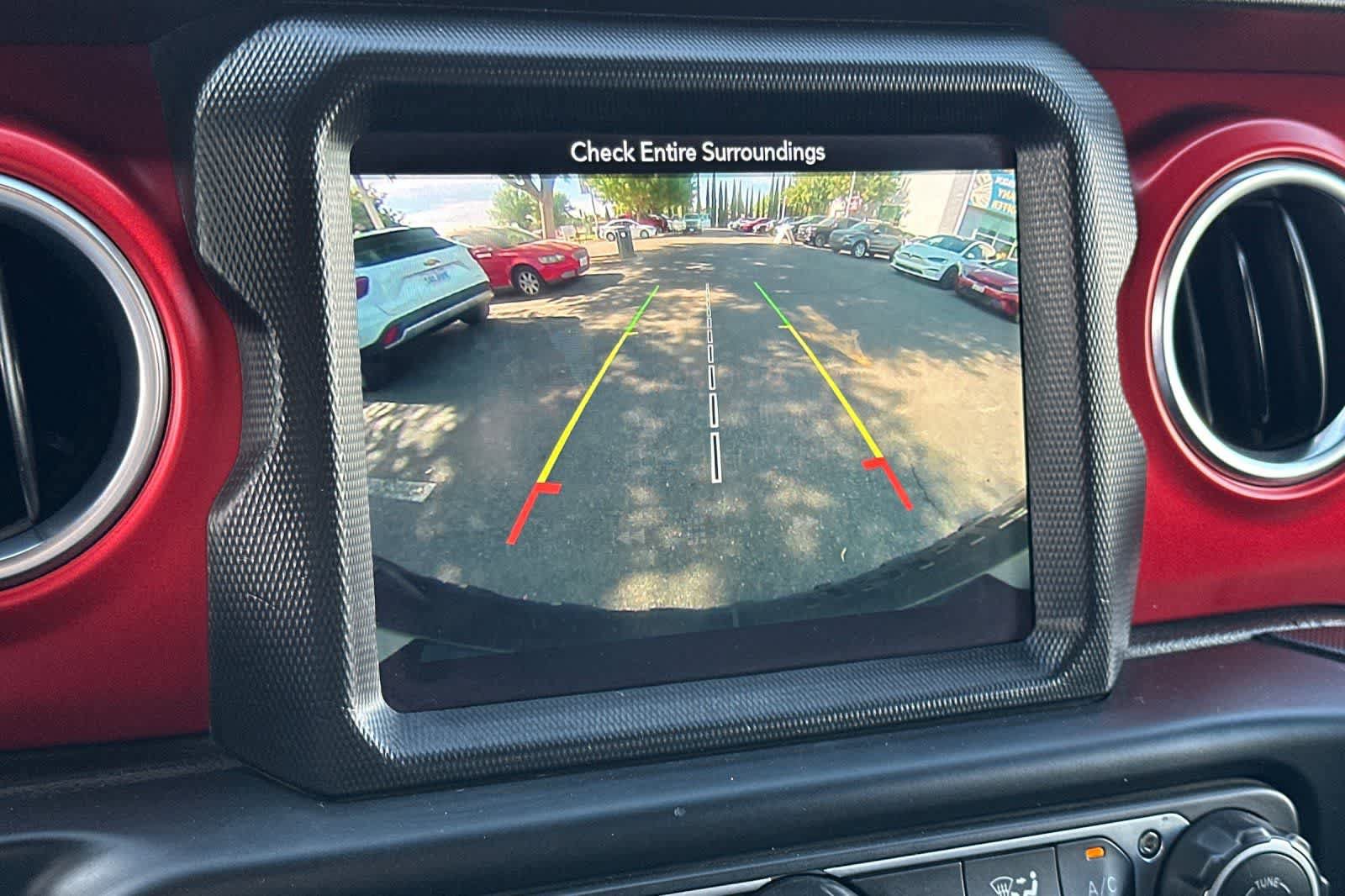 Used 2019 Jeep Wrangler Unlimited Rubicon AWD/4WD image 24