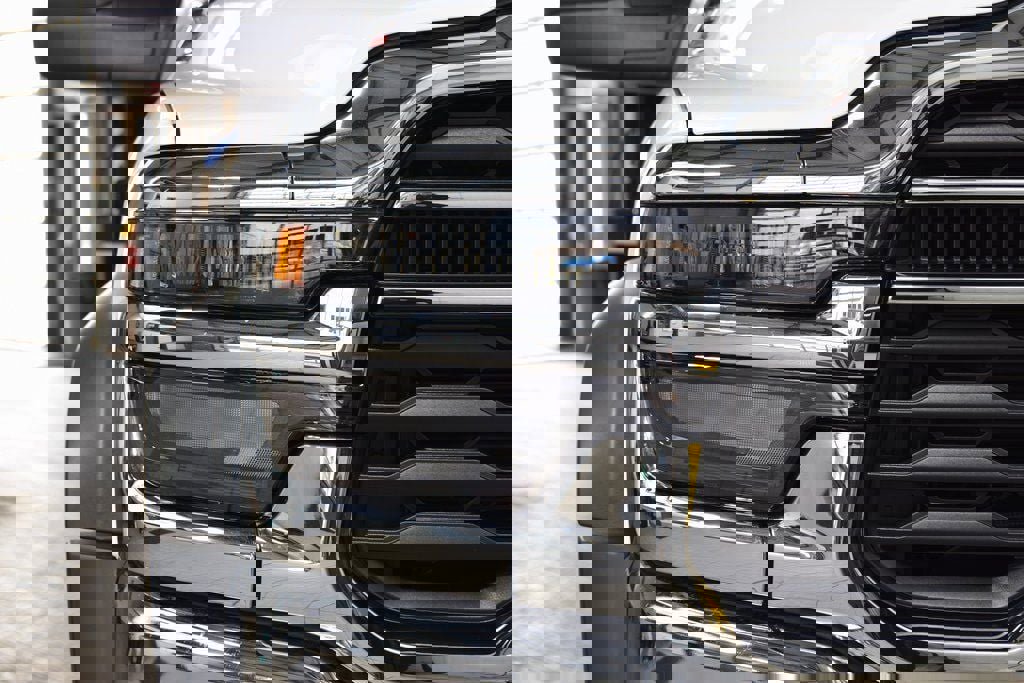 Used 2025 RAM 5500 Tradesman w/ Safety Group image 6