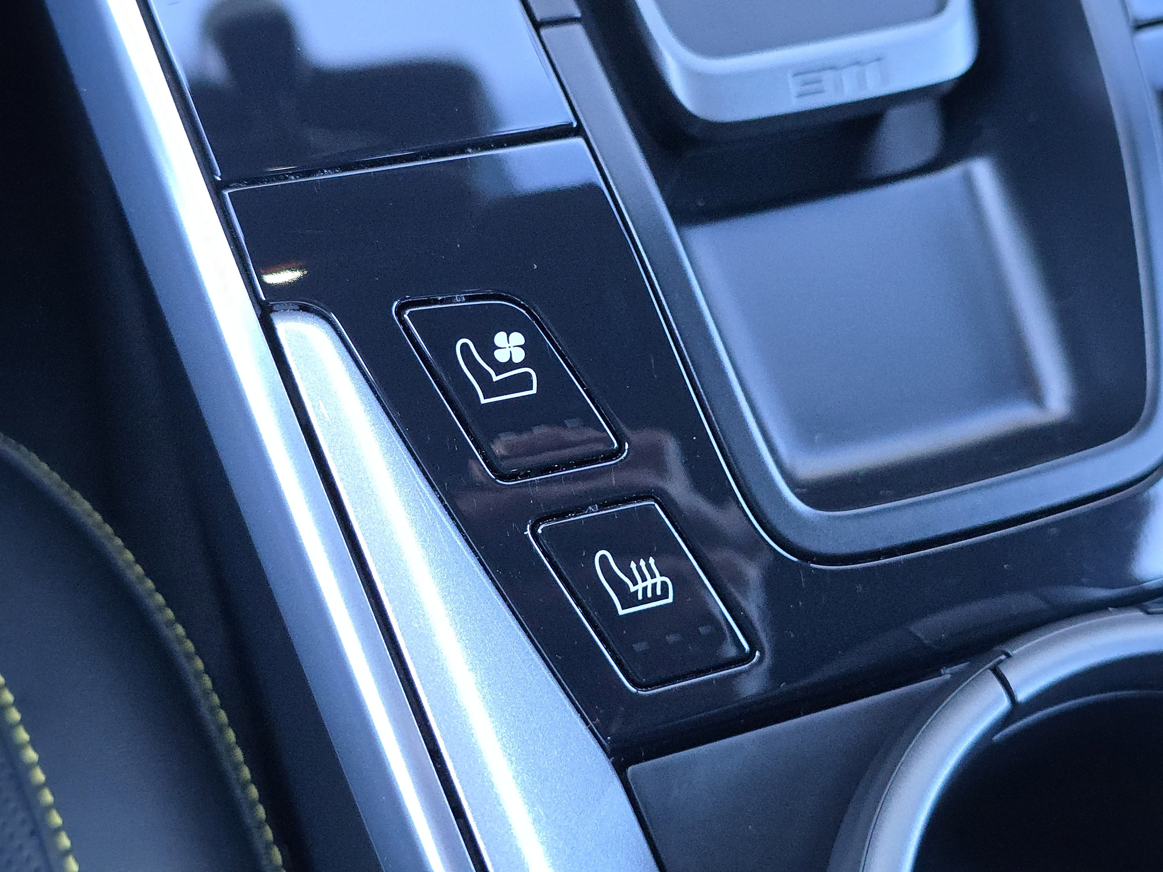 Certified 2022 Porsche 911 Turbo S image 23