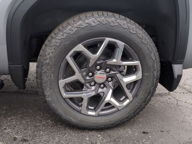 New 2026 GMC Sierra 1500 SLT image 26