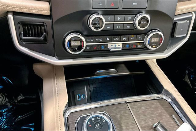 Used 2024 Ford Expedition Max Limited image 17