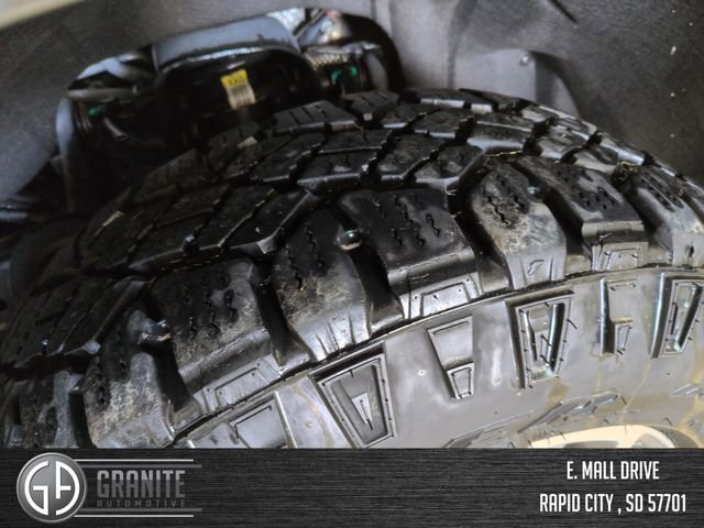 Used 2022 GMC Canyon AT4 w/ Trailering Package image 27