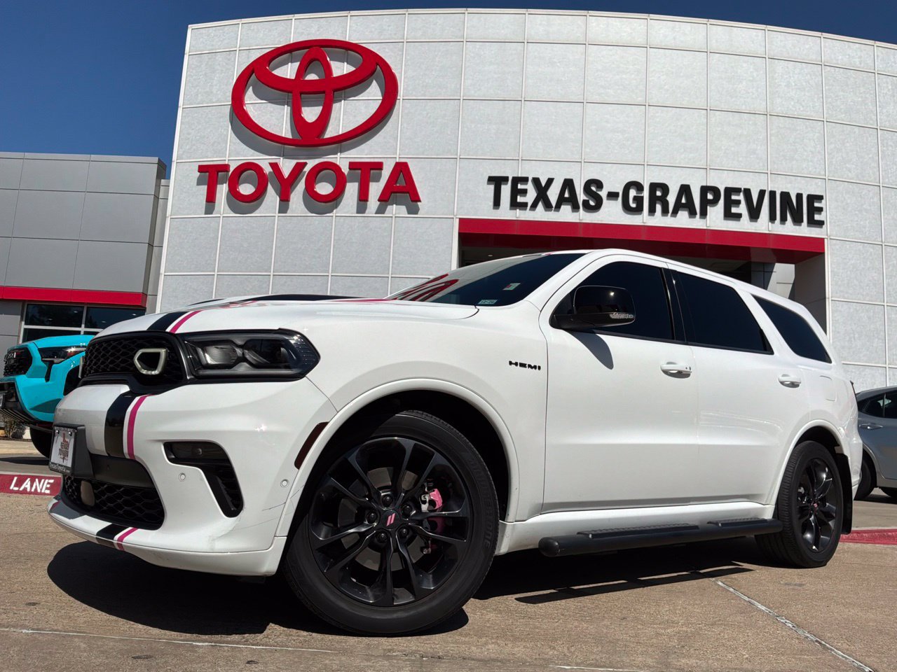 Used 2021 Dodge Durango R/T w/ Technology Group RWD image 2