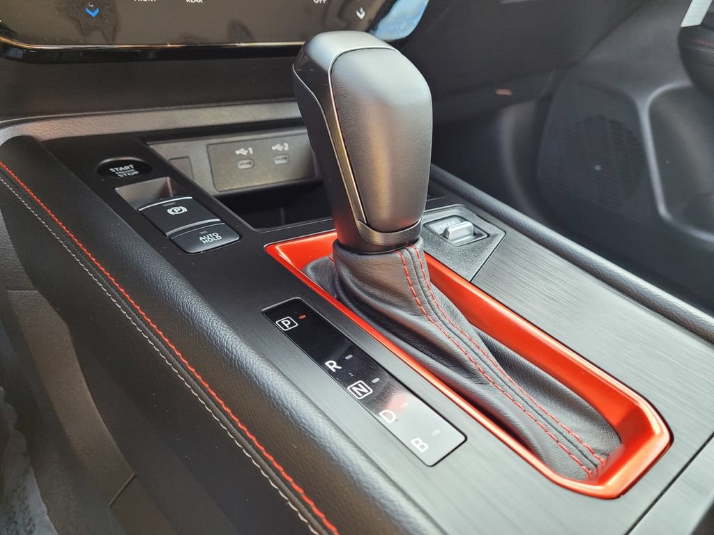 New 2026 Nissan Kicks SR FWD image 10