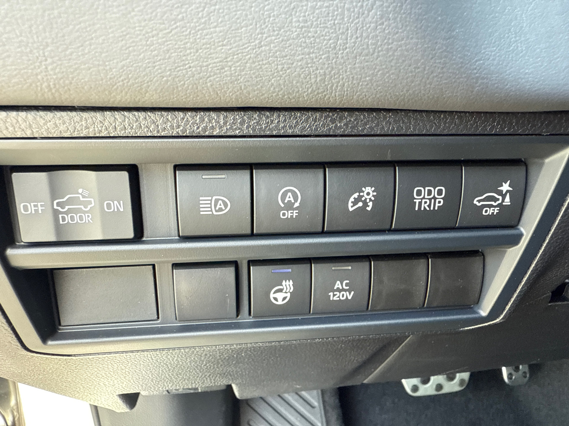 New 2026 Toyota Tundra Platinum AWD/4WD image 24