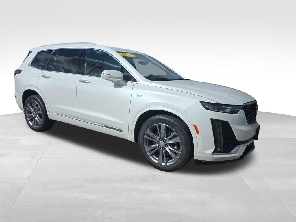 Used 2023 Cadillac XT6 Premium Luxury w/ Technology Package AWD/4WD image 7
