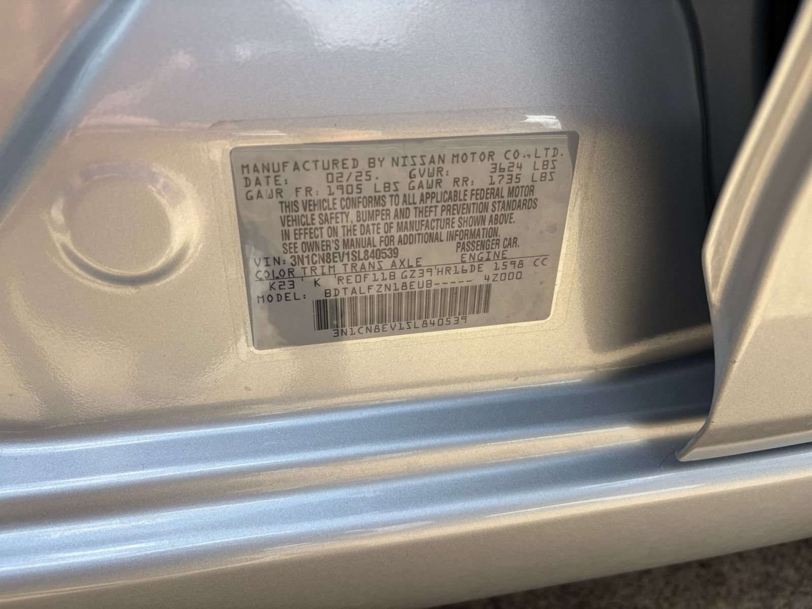 Used 2025 Nissan Versa SV FWD image 27