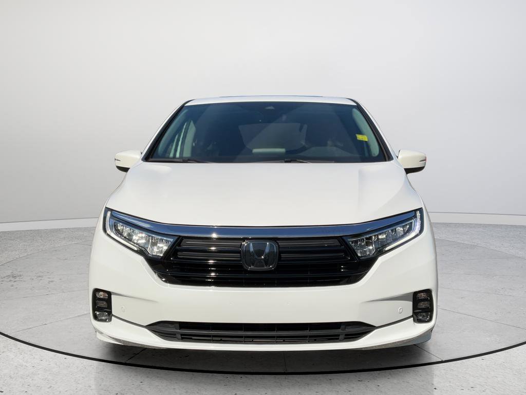 Used 2024 Honda Odyssey Touring image 3