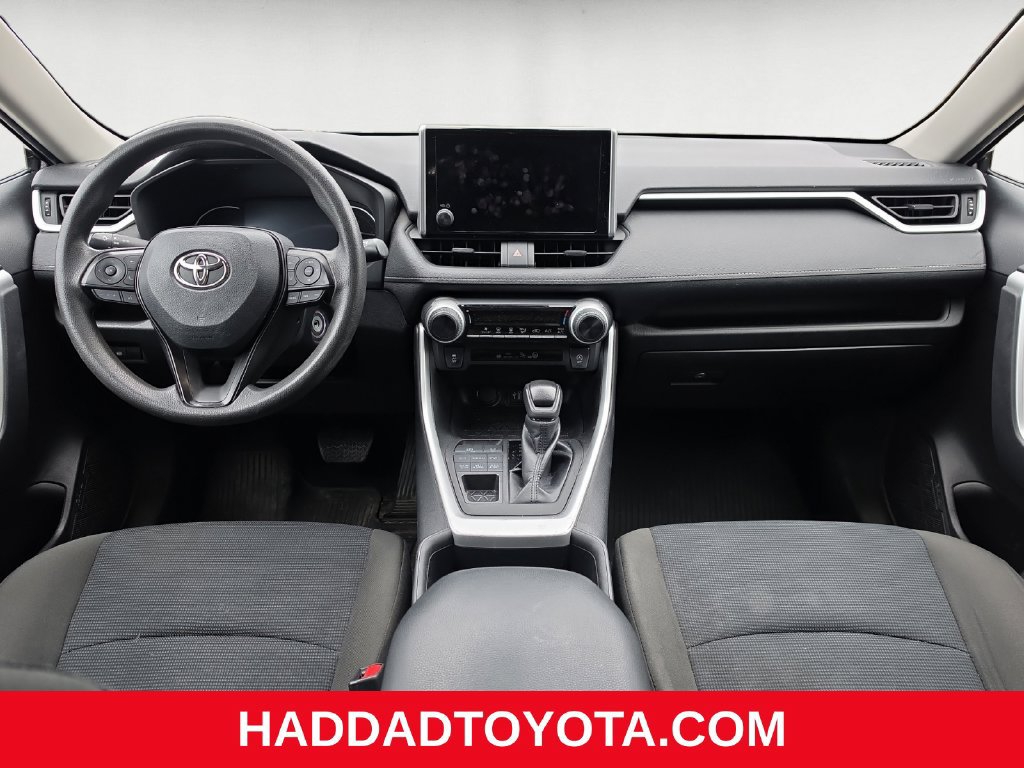 Used 2023 Toyota RAV4 LE AWD/4WD image 11