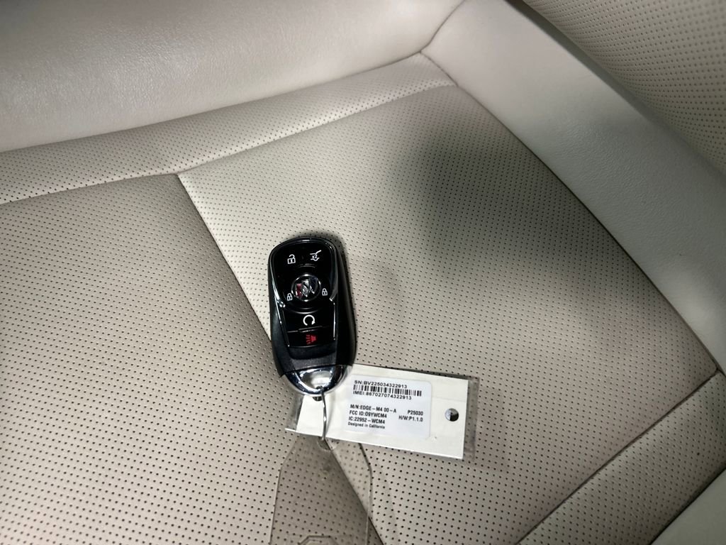 Used 2023 Buick Enclave Essence w/ Sport Touring Edition image 38