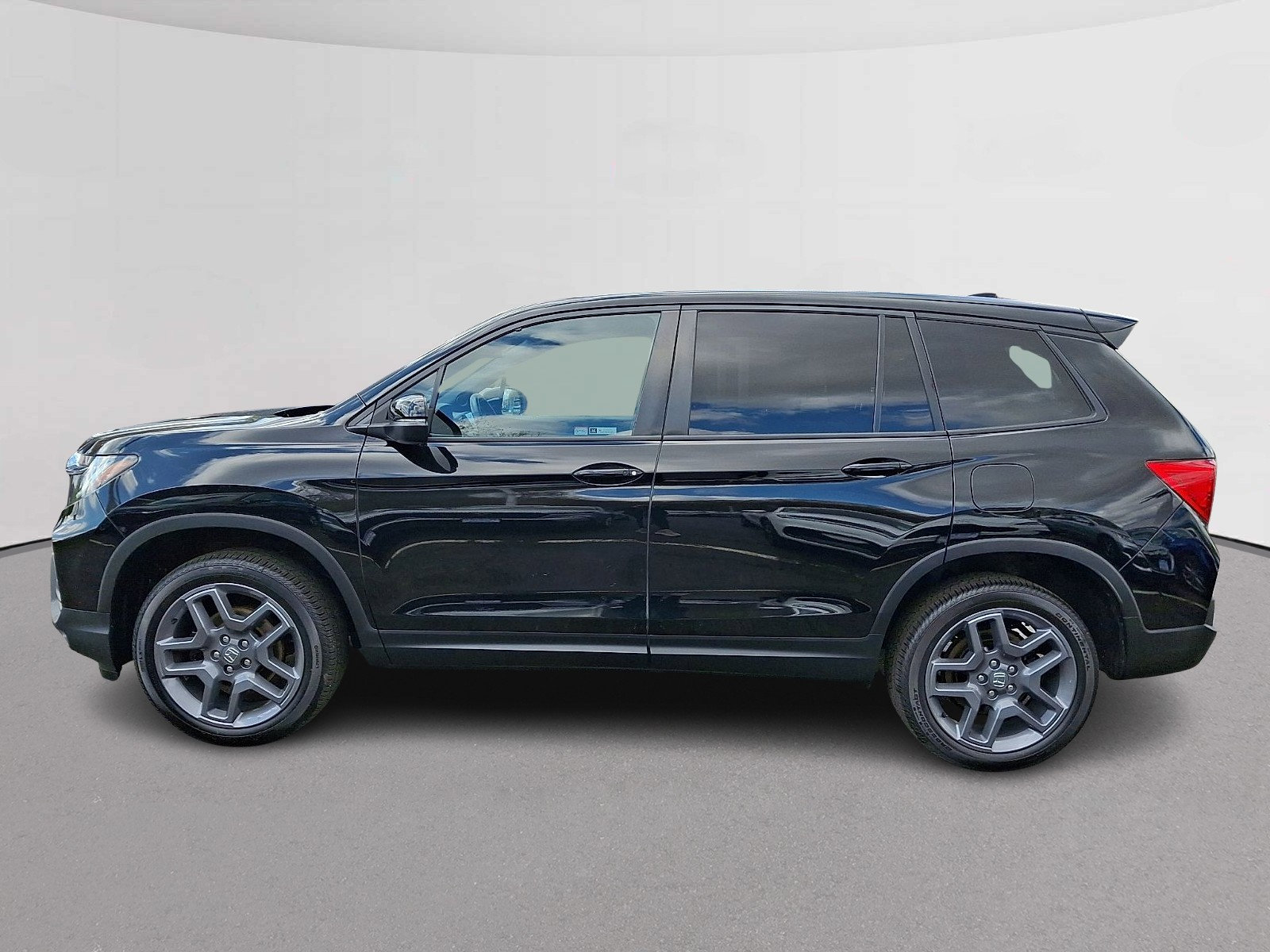Certified 2023 Honda Passport EX-L image 6