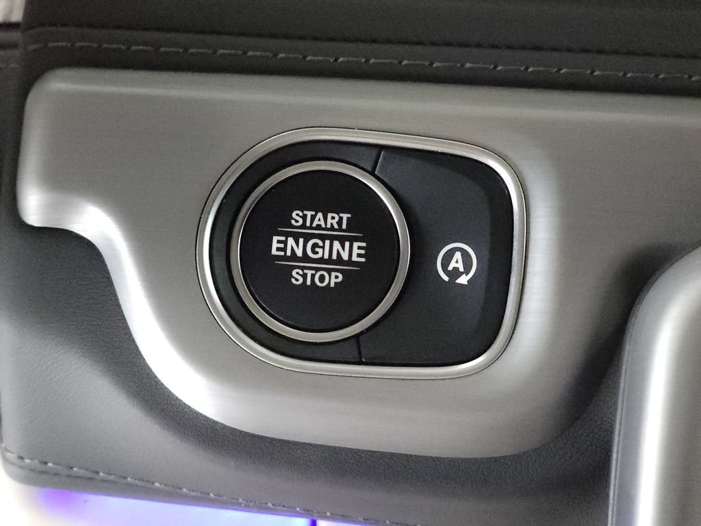Certified 2025 Mercedes-Benz G 63 AMG 4MATIC image 17