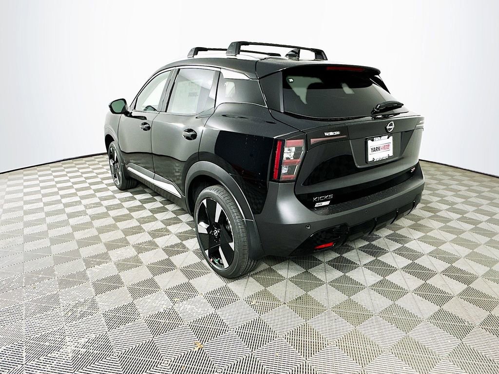 New 2026 Nissan Kicks SR w/ Cold Weather Package image 7
