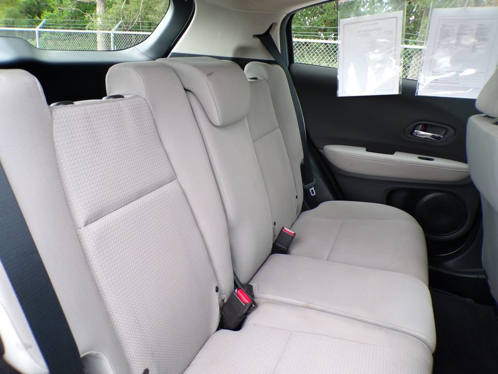 Used 2019 Honda HR-V LX image 18