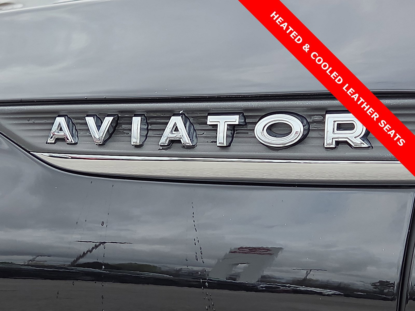 Used 2025 Lincoln Aviator Reserve w/ Equipment Group 201A image 8