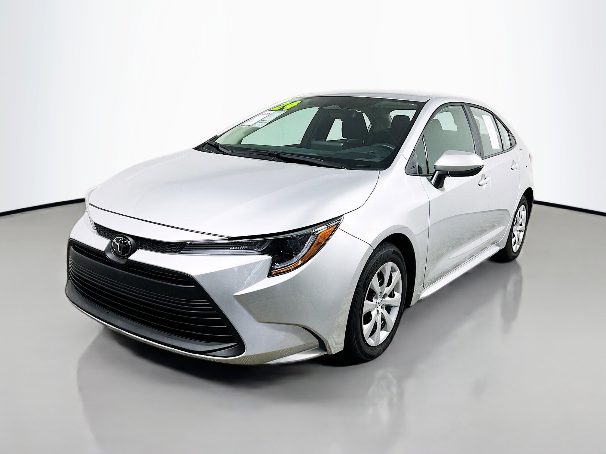 Used 2024 Toyota Corolla LE image 10