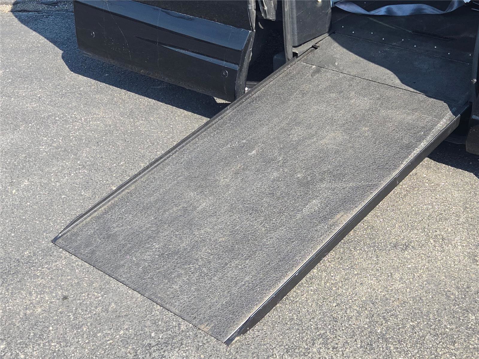 Used 2021 Honda Odyssey EX-L image 3