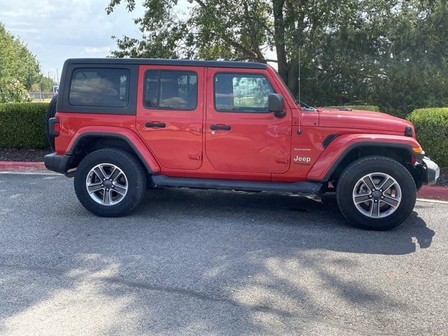 Used 2022 Jeep Wrangler Unlimited Sahara w/ Cold Weather Group AWD/4WD image 2