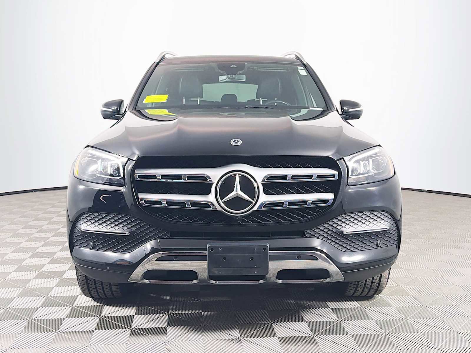 Used 2021 Mercedes-Benz GLS 450 4MATIC image 2