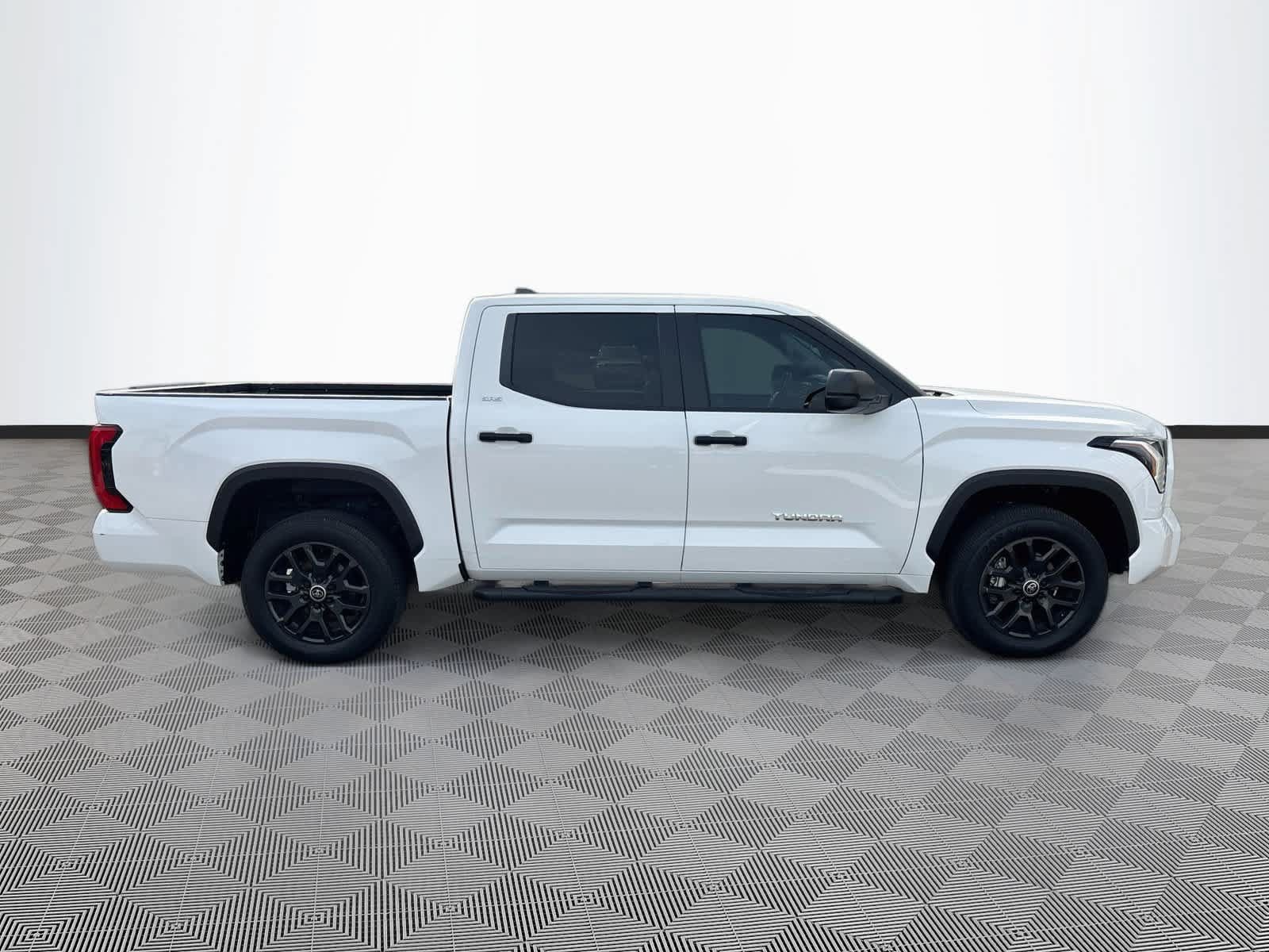 Used 2024 Toyota Tundra SR5 AWD/4WD image 4
