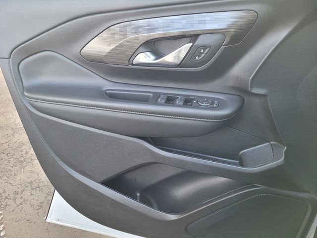 Used 2024 GMC Terrain SLE image 15